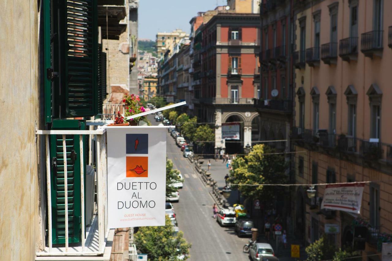 ホテル Duetto Al Duomo ナポリ エクステリア 写真