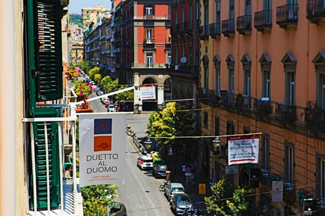 ホテル Duetto Al Duomo ナポリ エクステリア 写真